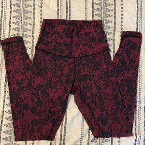 Lululemon wunder under super high rise leggings